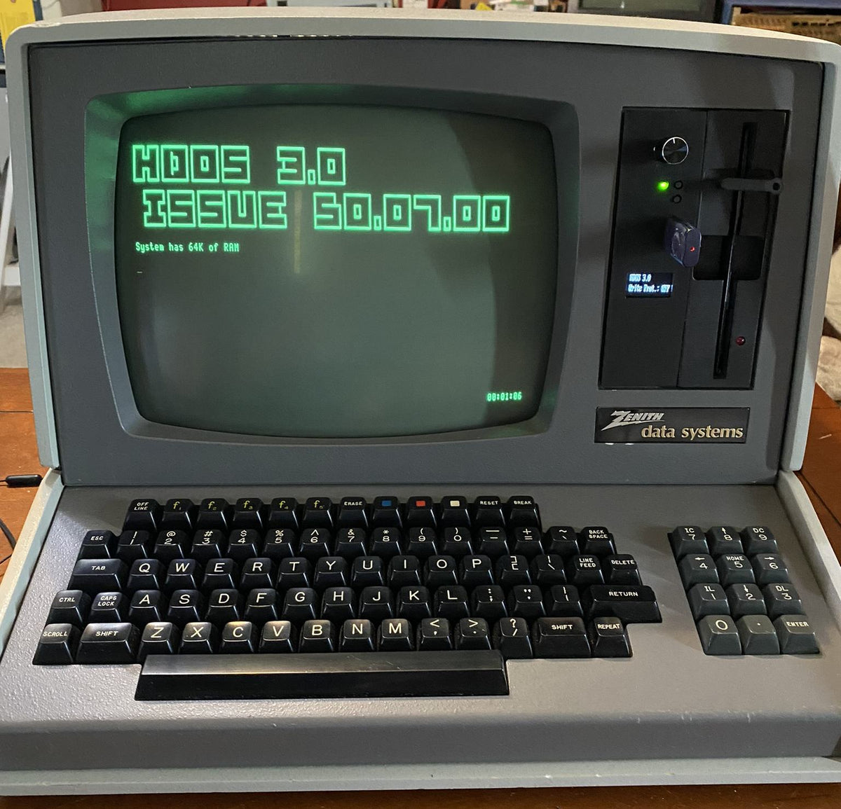 Zenith Z89 with Gotek drive – Bonus Life Computers