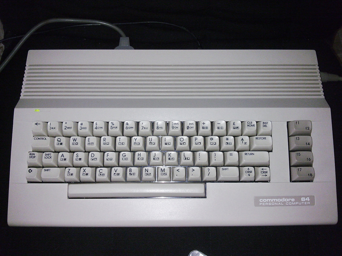 Commodore 64C – Bonus Life Computers