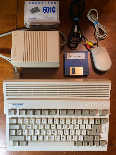 Amiga 600 HD Bundle