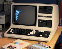 TRS-80 Model 4 (White), Dual Drive